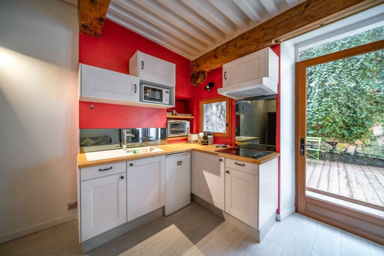Secret Courtyard Of Annecy Apartment Bagian luar foto